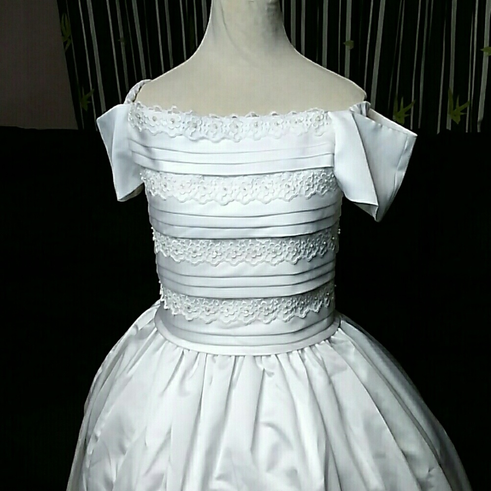 New first communion/flower girl dress